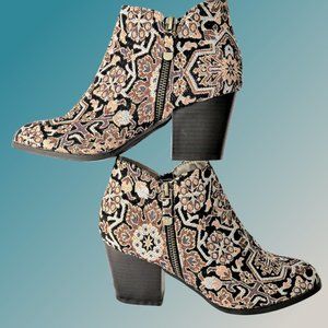 Black Booties Style & Co Masrinaa Tapestry Pattern NWOT....126